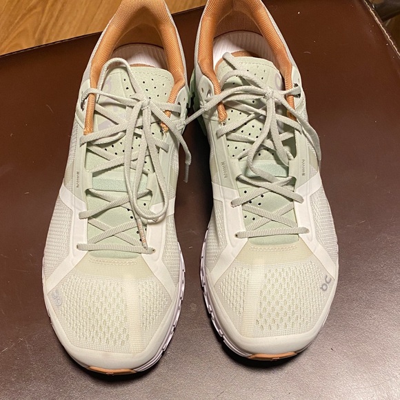 On Running Women's Shoes in Mint and Peach - Picture 2 of 8